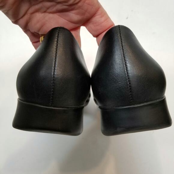 Naturalizer Women's Low Wedge Heel Black Leather Flats Size 9 - Picture 5 of 8